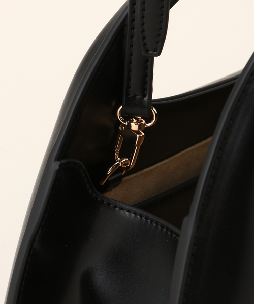 LE VERNIS(ル・ベルニ)の「LE VERNIS/ルベルニ Poire ornement bag(ショルダーバッグ・レディース・ブラック・FREE)」の10枚目の写真