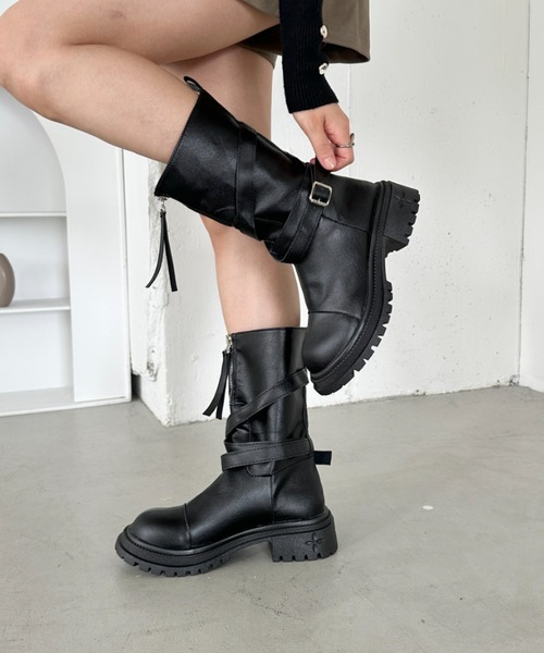 CLEA（クレア）の「ベルト付き2wayエンジニアブーツ（ブーツ・レディース・ブラウン/ブラック・23.5cm/24.5cm）」の12枚目の写真