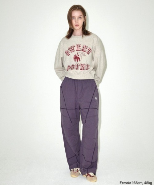 MAHAGRID（マハグリッド）の「『mahagrid/マハグリッド』 SWEET SOUND CROP SWEATSHIRT/スウィートサウンド クロップ スウェットシャツ（スウェット・レディース・アイボリー/ネイビー・FREE）」の8枚目の写真