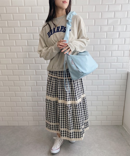 LOVALOT(ラバロット)の「ビッグシャーリングショルダーバッグ(ショルダーバッグ・レディース・ブラック/シルバー/ピンク/ホワイト/ブルー・FREE)」の13枚目の写真