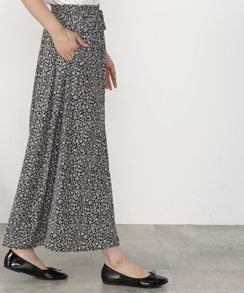 FOUND GOOD（ファウンドグッド）の「サラツヤフレアワイドP3（その他パンツ・レディース・グレー系1/グレー系8/アイボリー/ブラウン系3/グレー系・M/L/S）」の7枚目の写真