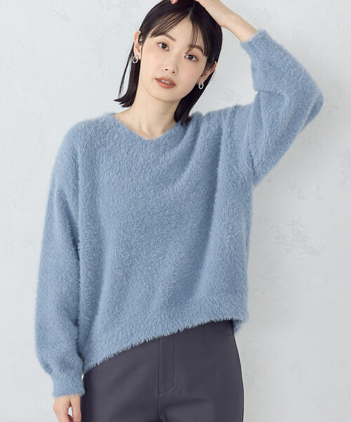 COMME CA ISM(コムサイズム)の「【ウォッシャブル】シャギー Vネックニット(ニット/セーター・レディース・ブルー/ライトグレー/チャコール/ホワイト/キャメル・FREE)」の1枚目の写真