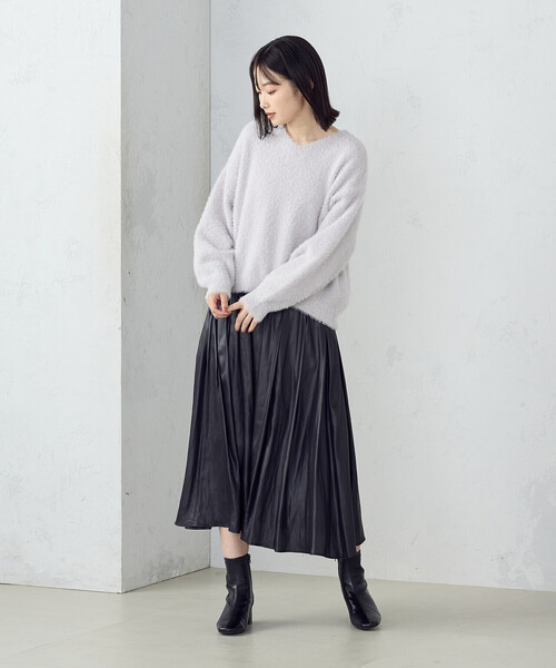 COMME CA ISM(コムサイズム)の「【ウォッシャブル】シャギー Vネックニット(ニット/セーター・レディース・ブルー/ライトグレー/チャコール/ホワイト/キャメル・FREE)」の7枚目の写真