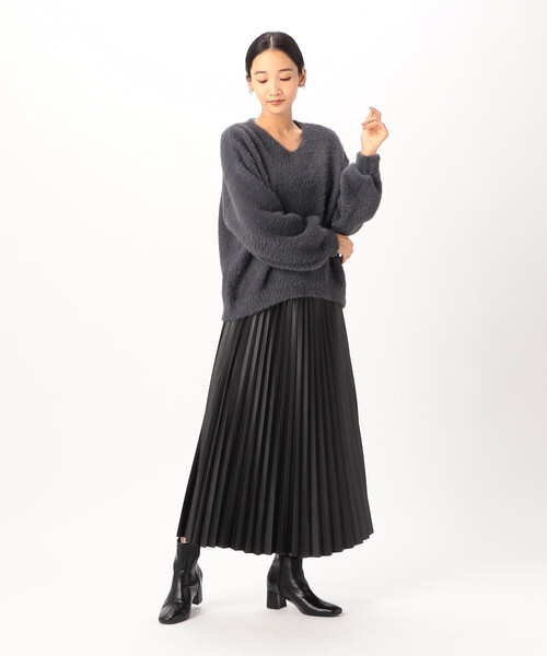 COMME CA ISM(コムサイズム)の「【ウォッシャブル】シャギー Vネックニット(ニット/セーター・レディース・ブルー/ライトグレー/チャコール/ホワイト/キャメル・FREE)」の9枚目の写真