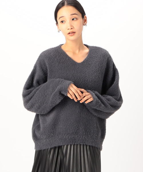 COMME CA ISM(コムサイズム)の「【ウォッシャブル】シャギー Vネックニット(ニット/セーター・レディース・ブルー/ライトグレー/チャコール/ホワイト/キャメル・FREE)」の10枚目の写真