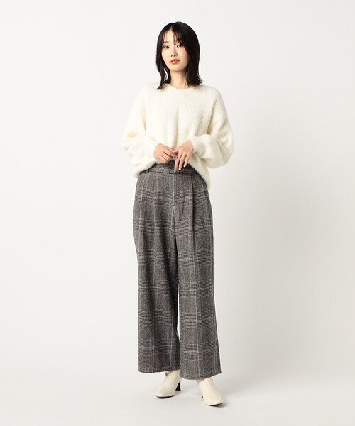 COMME CA ISM(コムサイズム)の「【ウォッシャブル】シャギー Vネックニット(ニット/セーター・レディース・ブルー/ライトグレー/チャコール/ホワイト/キャメル・FREE)」の15枚目の写真