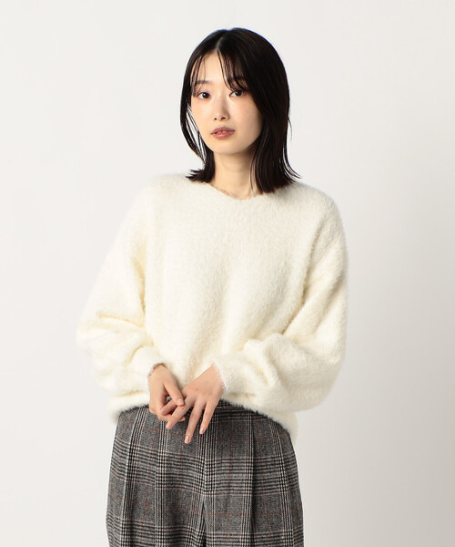 COMME CA ISM(コムサイズム)の「【ウォッシャブル】シャギー Vネックニット(ニット/セーター・レディース・ブルー/ライトグレー/チャコール/ホワイト/キャメル・FREE)」の16枚目の写真