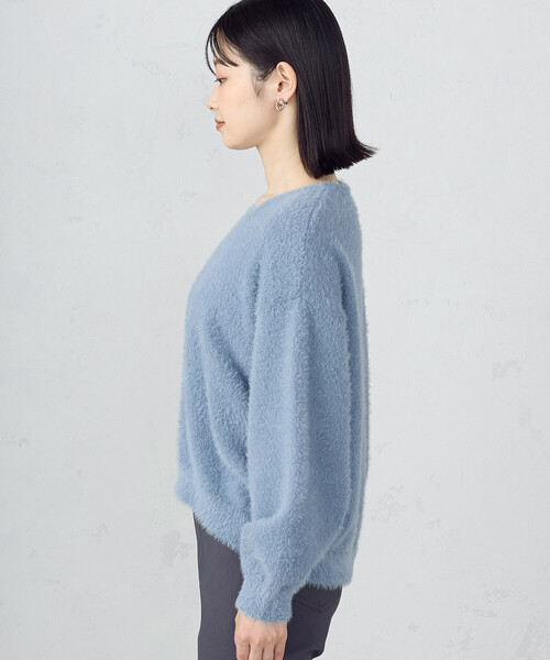 COMME CA ISM(コムサイズム)の「【ウォッシャブル】シャギー Vネックニット(ニット/セーター・レディース・ブルー/ライトグレー/チャコール/ホワイト/キャメル・FREE)」の21枚目の写真