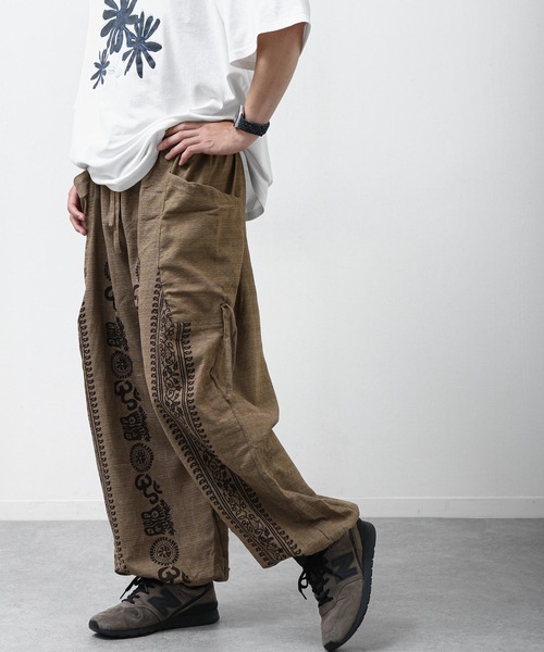 MARAI(マーライ)の「エスニック柄 バルーンカーゴパンツ サルエルパンツ イージーパンツ(カーゴパンツ・レディース・ブラウン/レッド/イエロー/ネイビー/ダークグリーン/ブラック/ブルー/グリーン/オレンジ・FREE)」の15枚目の写真