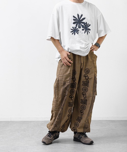 MARAI(マーライ)の「エスニック柄 バルーンカーゴパンツ サルエルパンツ イージーパンツ(カーゴパンツ・レディース・ブラウン/レッド/イエロー/ネイビー/ダークグリーン/ブラック/ブルー/グリーン/オレンジ・FREE)」の14枚目の写真