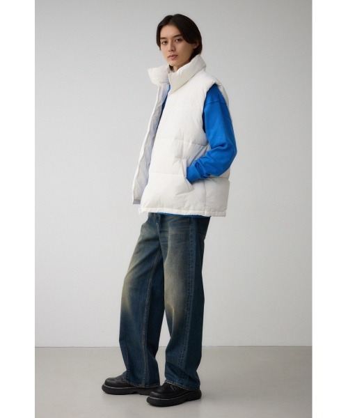 AZUL by moussy(アズールバイマウジー)の「スタンドカラー中綿ベスト(ダウンベスト・メンズ・グレー/オフホワイト/ブラック・FREE)」の6枚目の写真