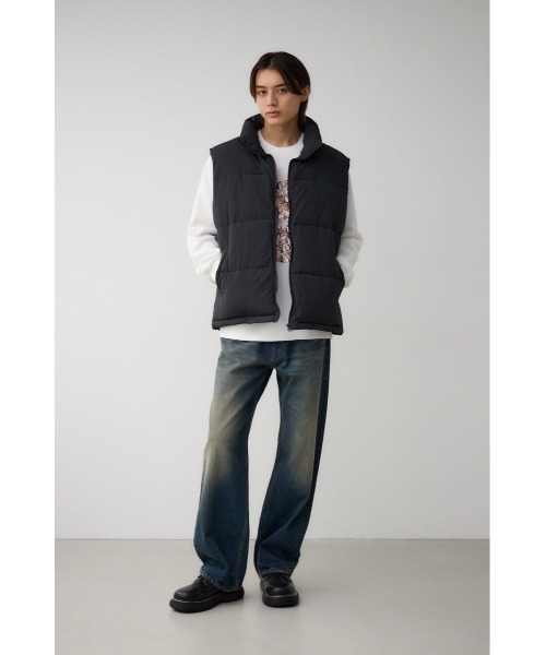 AZUL by moussy(アズールバイマウジー)の「スタンドカラー中綿ベスト(ダウンベスト・メンズ・グレー/オフホワイト/ブラック・FREE)」の16枚目の写真