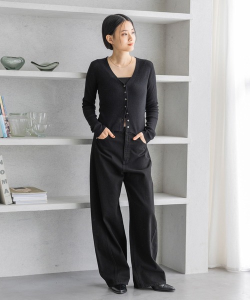 A part by（アパートバイ）の「14GシアーウールVネックカーディガン（カーディガン/ボレロ・レディース・ライトグレー/オフホワイト/ブラック・FREE）」の2枚目の写真