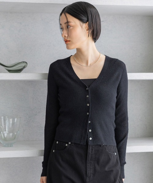 A part by（アパートバイ）の「14GシアーウールVネックカーディガン（カーディガン/ボレロ・レディース・ライトグレー/オフホワイト/ブラック・FREE）」の16枚目の写真