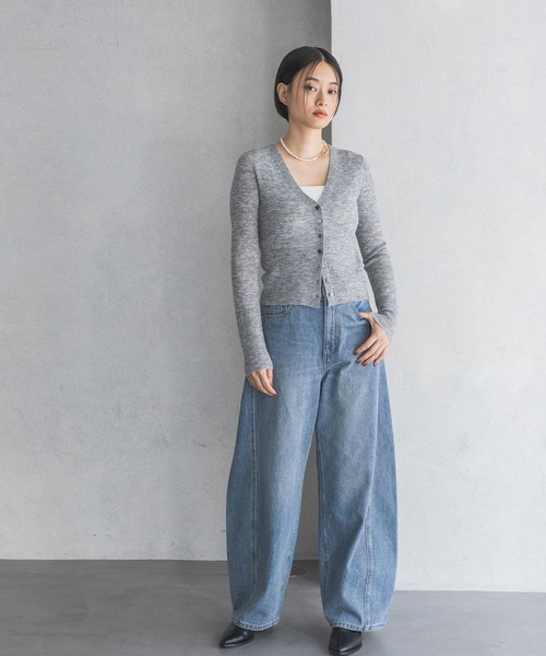 A part by（アパートバイ）の「14GシアーウールVネックカーディガン（カーディガン/ボレロ・レディース・ライトグレー/オフホワイト/ブラック・FREE）」の10枚目の写真