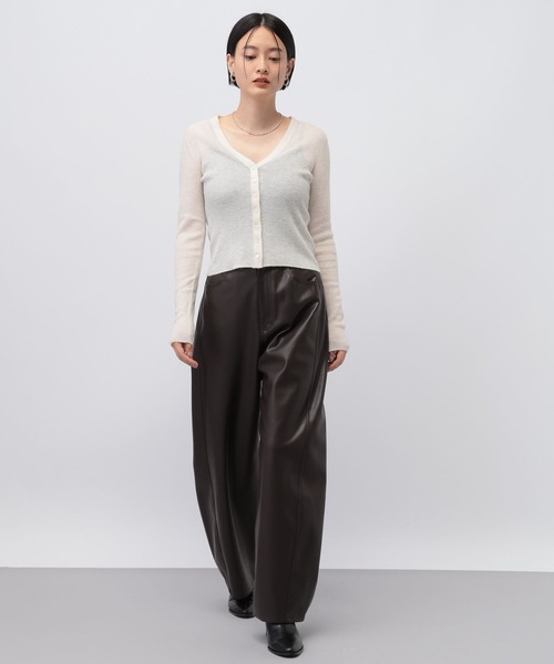 A part by（アパートバイ）の「14GシアーウールVネックカーディガン（カーディガン/ボレロ・レディース・ライトグレー/オフホワイト/ブラック・FREE）」の20枚目の写真