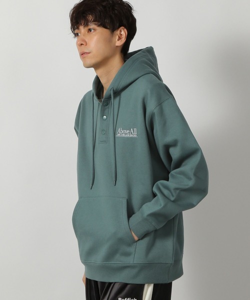 LAKOLE（ラコレ）の「スナップ刺繍パーカー / 149701（パーカー・メンズ・グリーン/ライトグレー/チャコール・MEDIUM/LARGE）」の3枚目の写真