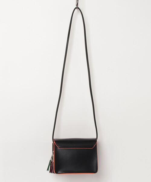COMMON WARE（コモンウェアー）の「EM:cheek line mini shoulder　シンプルミニショルダー（ショルダーバッグ・レディース・ブラック/ブルー/シルバー/ゴールド・FREE）」の21枚目の写真