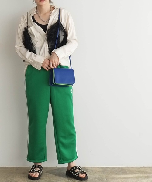 COMMON WARE（コモンウェアー）の「EM:cheek line mini shoulder　シンプルミニショルダー（ショルダーバッグ・レディース・ブラック/ブルー/シルバー/ゴールド・FREE）」の6枚目の写真