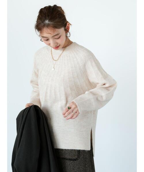 Lugnoncure（ルノンキュール）の「ふわふわ求心柄ニット（ニット/セーター・レディース・ベージュ/ブルー/グレー/ピンク・F）」の13枚目の写真