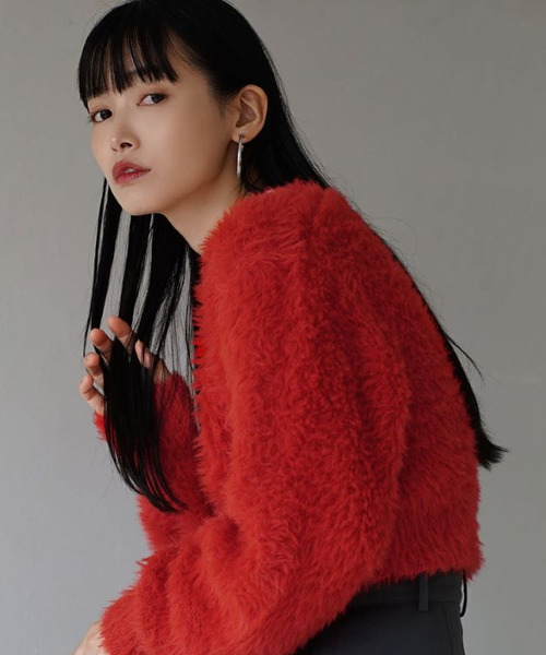 MIMIMEMETE（ミミメメット）の「DOUGHY SHAGGY KNIT［ショートカーディガン］（ニット/セーター・レディース・ブラック/サックスブルー/レッド/アイボリー・フリー）」の11枚目の写真