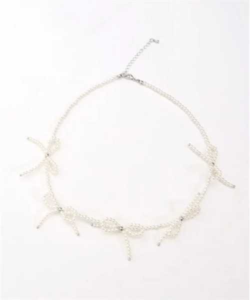 axes femme（アクシーズファム）の「パールリボンネックレス（ネックレス・レディース・ホワイト・FREE）」の2枚目の写真