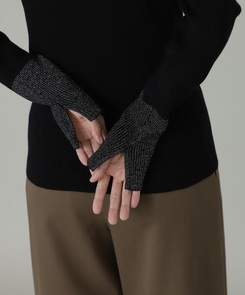 N.（N. Natural Beauty Basic）（エヌエヌナチュラルビューティーベーシック）の「◆タートルネックスリットラメリブニット（ニット/セーター・レディース・ホワイト系その他/ブラック系その他・MEDIUM）」の22枚目の写真