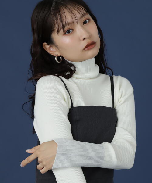 N.（N. Natural Beauty Basic）（エヌエヌナチュラルビューティーベーシック）の「◆タートルネックスリットラメリブニット（ニット/セーター・レディース・ホワイト系その他/ブラック系その他・MEDIUM）」の5枚目の写真