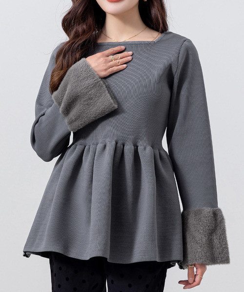 レディース 長袖2WAYファーベルスリーブペプラムニットトップス