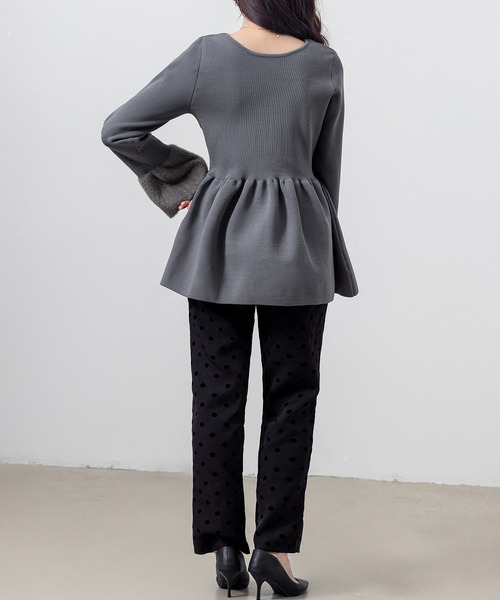 DAY CLOSET（デイ クローゼット）の「レディース 長袖2WAYファーベルスリーブペプラムニットトップス（ニット/セーター・レディース・ブラック/グレー/ホワイト・L/M）」の13枚目の写真