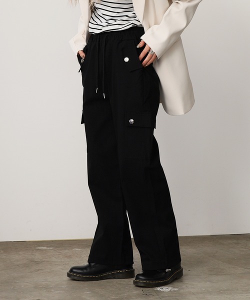 ROOPTOKYO（ループトウキョウ）の「ワイドシルエット カーゴパンツ 【ドローコード付き】（カーゴパンツ・レディース・グレー/カーキ/ブラック・FREE）」の6枚目の写真