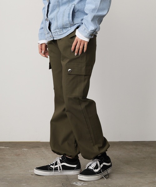 ROOPTOKYO（ループトウキョウ）の「ワイドシルエット カーゴパンツ 【ドローコード付き】（カーゴパンツ・レディース・グレー/カーキ/ブラック・FREE）」の14枚目の写真