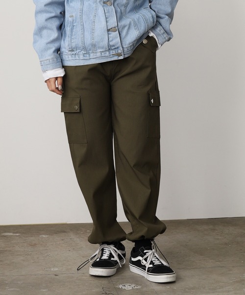 ROOPTOKYO（ループトウキョウ）の「ワイドシルエット カーゴパンツ 【ドローコード付き】（カーゴパンツ・レディース・グレー/カーキ/ブラック・FREE）」の15枚目の写真
