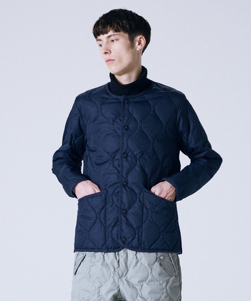 TAION（タイオン）の「【TAION(タイオン)】〈ユニセックス〉 ミリタリー クルーネック ダウンジャケット（ダウンジャケット/コート・メンズ・オリーブ/ダークパープル/ダークオリーブ/ブラウン系その他5/ブラック系5/ダークオレンジ/チャコールグレー/ライトブラウン/ダークグリーン/クリーム/ベージュ系その他3/キャメル/ダークグリーン系/ダークネイビー/ブラック/オフホワイト/チョコ・S/XL/L/M/XS/2XL/3XL）」の14枚目の写真