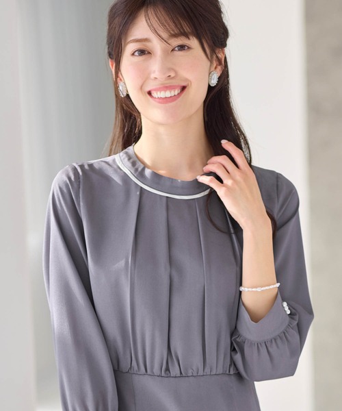 alotta(アロッタ)の「上品光沢フレアーワンピース(ワンピース・レディース・ブルーグレー/ネイビー・3L/LL/L/M)」の19枚目の写真