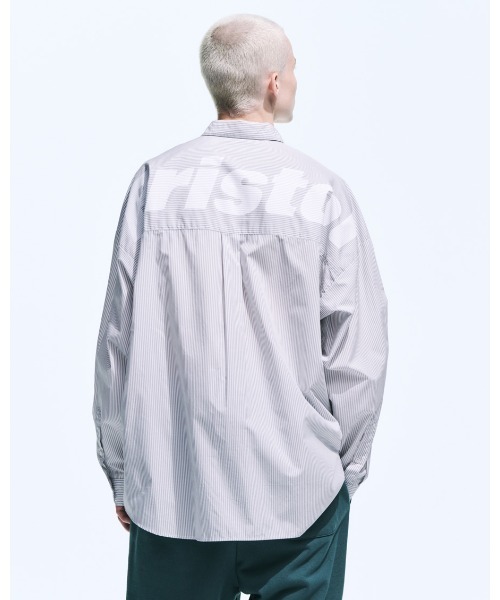 F.C.Real Bristol（エフシーレアルブリストル）の「BIG LOGO L/S BAGGY SHIRT（シャツ/ブラウス・メンズ・ブルー系その他/グレー系その他/ブラック系その他・SMALL/MEDIUM/LARGE/X-LARGE）」の17枚目の写真