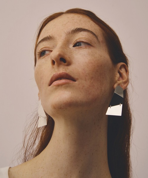 LAPUIS(ラピュイ)の「LAPUIS(ラピュイ) Puzzle Plate earrings(イヤリング・レディース・マルチ/シルバー・FREE)」の6枚目の写真