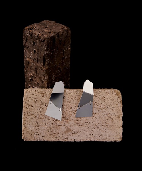 LAPUIS(ラピュイ)の「LAPUIS(ラピュイ) Puzzle Plate earrings(イヤリング・レディース・マルチ/シルバー・FREE)」の8枚目の写真