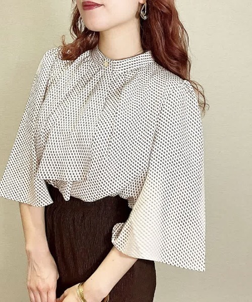 aquagarage(アクアガレージ)の「スカーフタイフレア袖ブラウス(シャツ/ブラウス・レディース・ブラック/アイボリー/スモークピンク/ピンク系その他/ベージュ/ネイビー/グリーン系その他/ブラック系その他/ホワイト系その他/ホワイト・M/LL/S/L)」の20枚目の写真