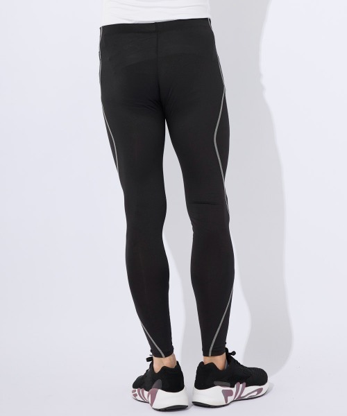 FILA(フィラ)の「ソフトコンプレッション レギンス(レギンス/スパッツ・メンズ・ブラック/ネイビー/マルチ/ブラック×グレー/レッド・SMALL/MEDIUM/LARGE/X-LARGE)」の16枚目の写真