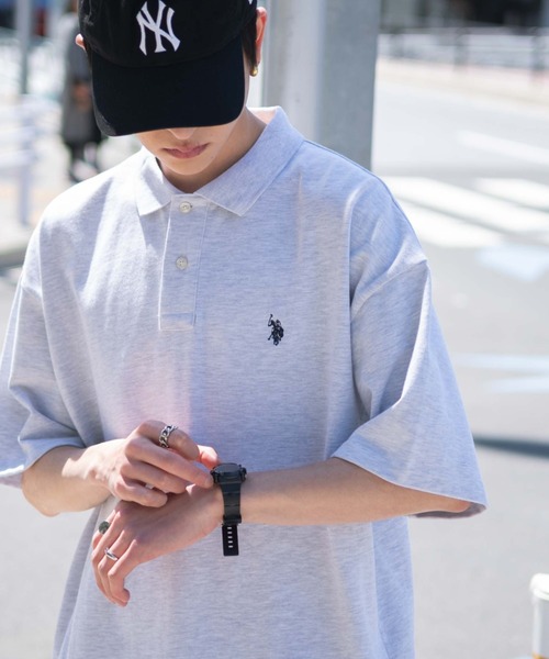 U.S. POLO ASSN.（ユーエスポロアッスン）の「∴WEGO/U.S. POLO ASSN.別注スウェットTシャツ（ポロシャツ・メンズ・グレー系その他/ブラック/ベージュ系その他/アッシュグレー・MEDIUM/LARGE）」の3枚目の写真