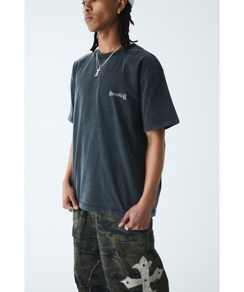 SUPPLIER（サプライヤー）の「Tシャツ｜Vintage Wash Melt Cross Rhinestone Tee｜SUPPLIER（Tシャツ/カットソー・メンズ・ブラック/ベージュ/レッド・MEDIUM/SMALL/LARGE/XX-LARGE/X-LARGE）」の12枚目の写真