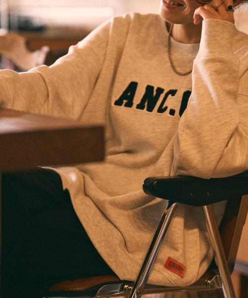 専用品　UNIVERSAL OVERALL×ANIECA スウェット ANIECA（アニーカ）の「UNIVERSAL OVERALL×ANIECA スウェット