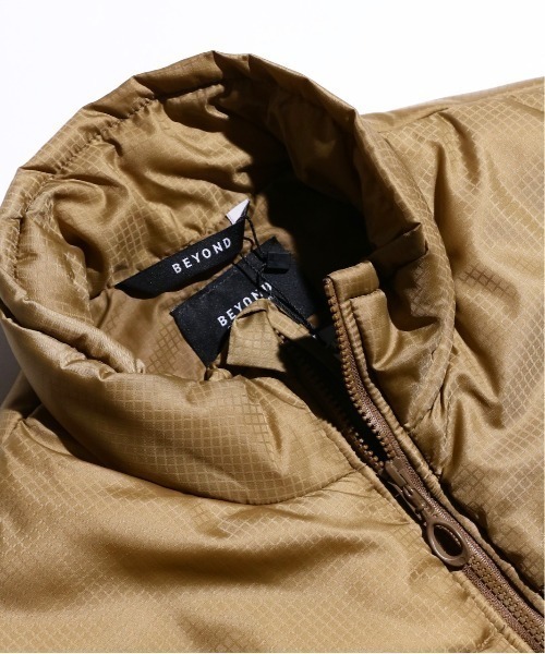 MILITARY（ミリタリー）の「U.S MILITARY / ユーエスミリタリー BEYOND A7 HIGH LOFT VEST ビヨンド ハイロフトベスト（ベスト・メンズ・ブラウン・X-LARGE）」の2枚目の写真