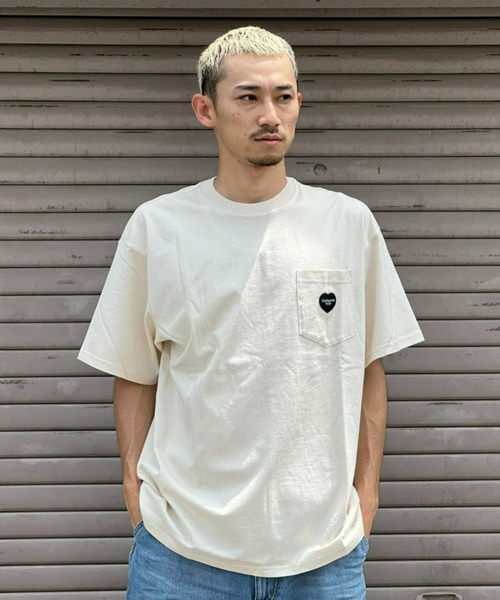 Carhartt WIP(カーハートダブリューアイピー)の「【Carhartt WIP】S/S INGO POCKET T-SHIRT アイエヌジーオーポケットティーシャツ(Tシャツ/カットソー・メンズ・ベージュ/ライトブルー・MEDIUM/LARGE/X-LARGE)」の1枚目の写真