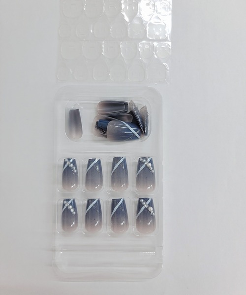 Lace Ladies(レースレディース)の「パール ラメ バレリーナ ネイルチップ セット(ネイルシール/ネイルチップ・レディース・グレー・FREE)」の6枚目の写真