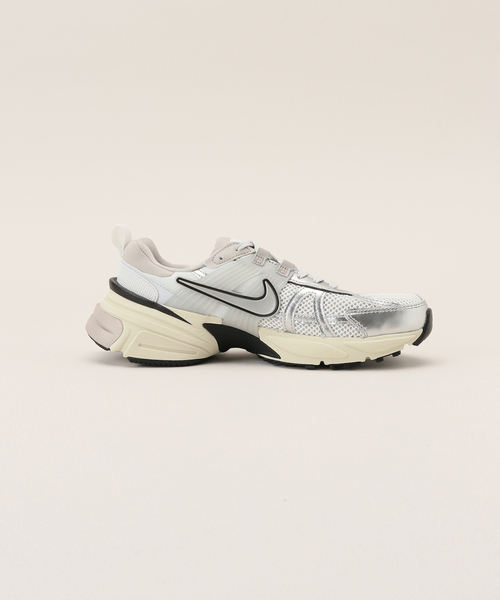 最終タイムセール　V2Kランスニーカー25.5cm セール】NIKE V2K ラン（スニーカー）｜NIKE（ナイキ）の