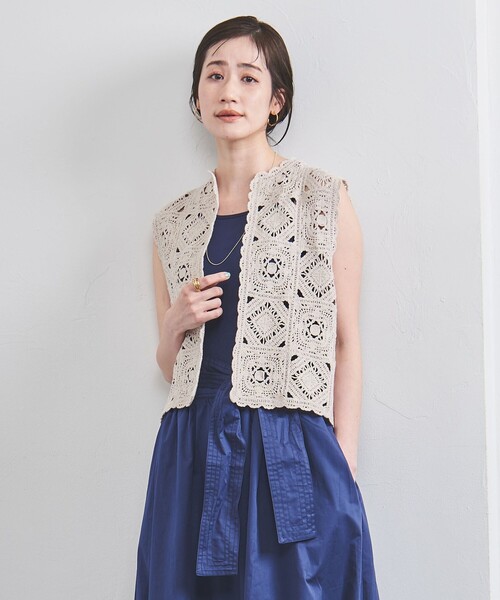 UNITED ARROWS エンブロイダリー ビーズ ニットベスト　ネイビー UNITED ARROWS（ユナイテッドアローズ）の「エンブロイダリー