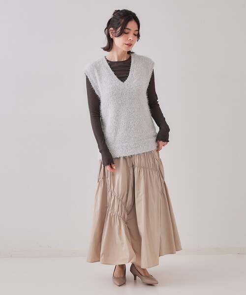 OPAQUE.CLIP（オペークドットクリップ）の「《andGIRL掲載》ラメシャギーニットベスト【洗濯機洗い可/抗ピル】（ベスト・レディース・グレー系その他6/ライトグレー系5/ベージュ系9・00）」の20枚目の写真