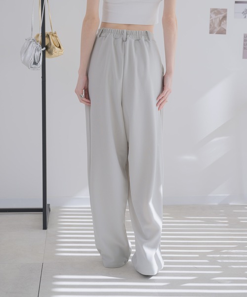 RU.TI.LE(ルチル)の「【RU.TI.LE】カットジョーゼットタックワイドパンツ(その他パンツ・レディース・ライトグレー/ブラック/グレー・MEDIUM/LARGE)」の12枚目の写真